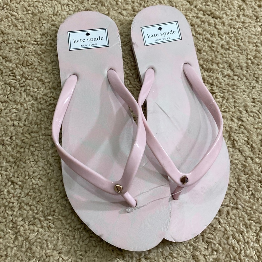 Kate Spade “As Is” pink flip flops Feldon style size 8